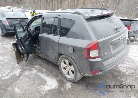 2016 Jeep Compass Sport z USA, uszkodzony, nr VIN 1C4NJDBB8GD778543
